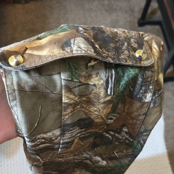 Realtree Camo Hunting Pants with Green Leaf Print - Picture 6 of 7